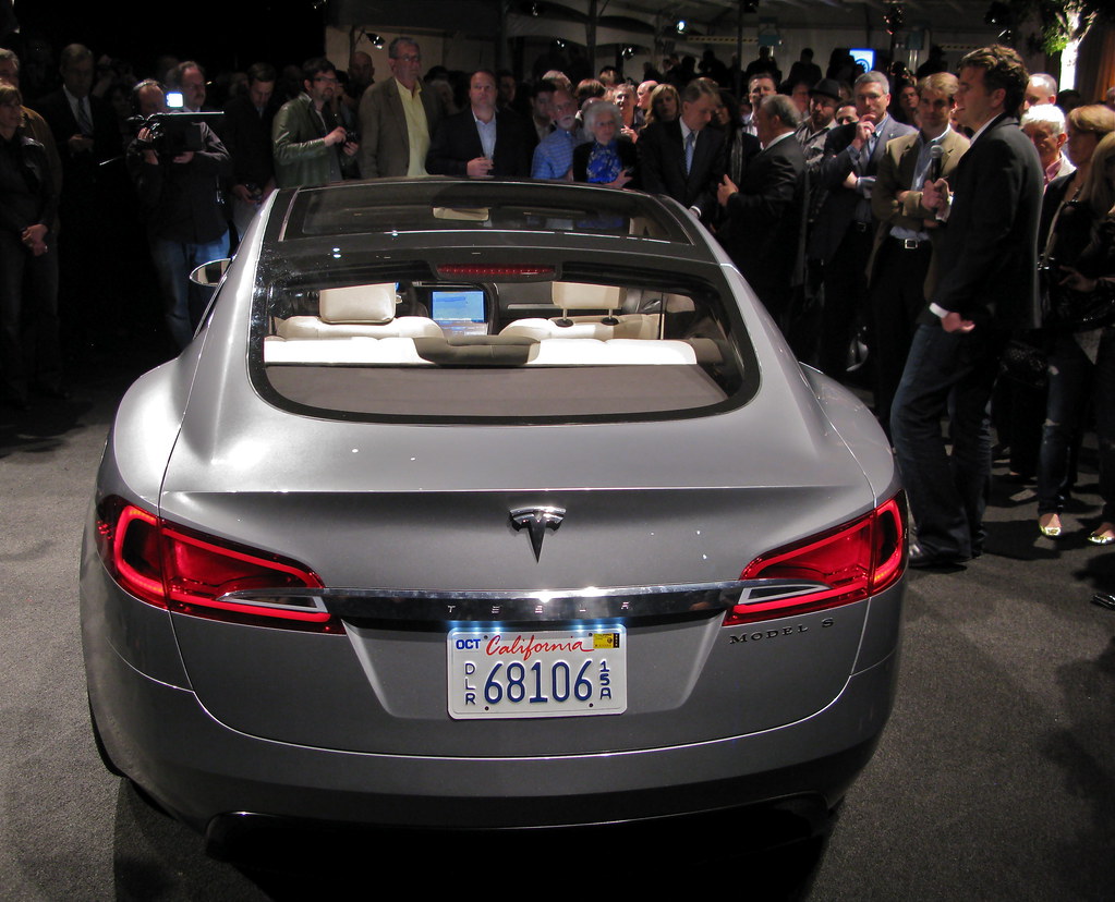 Electric vehicle and battery technology