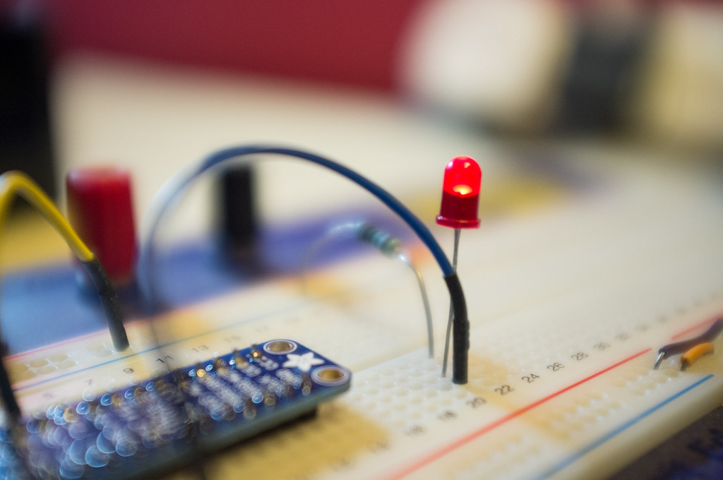 Raspberry Pi and circuit building