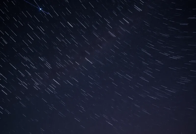 Megaconstellations vs Dark Skies: What Amateur Astronomers Lose in 2026