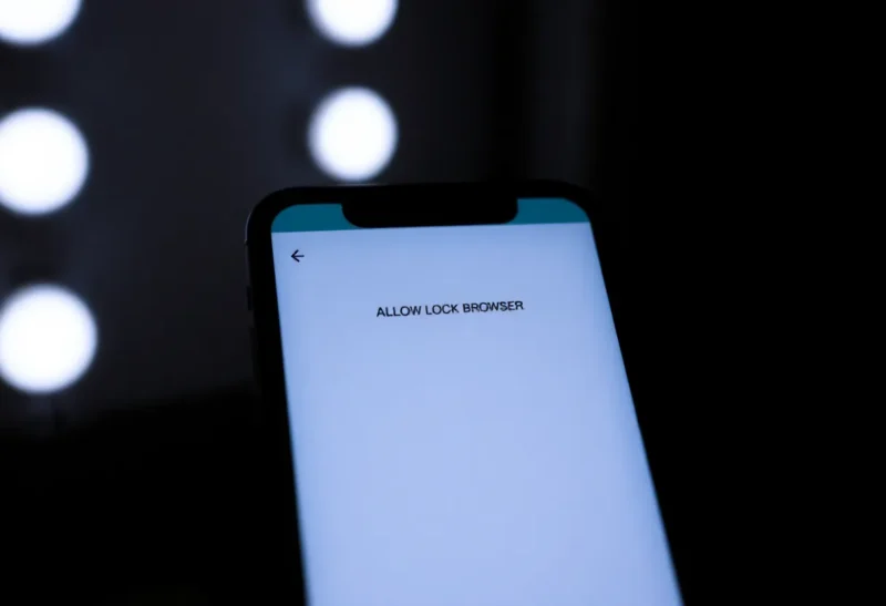 Web Push Notifications: Why the Permission Prompt Became an Adversarial UI Problem
