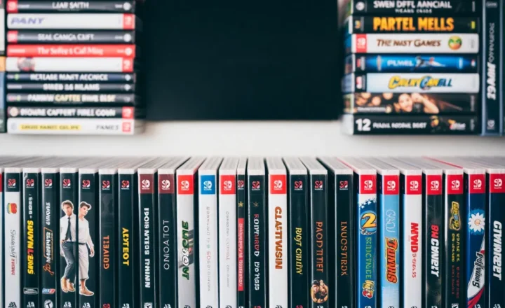 Physical Games vs Digital Downloads: The Trade-offs Nobody Talks About