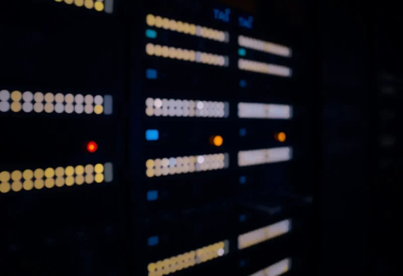 Docker Compose depends_on service_healthy vs a Sleep: The Race the Healthcheck Misses